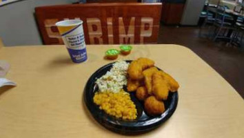 Long John Silver's inside