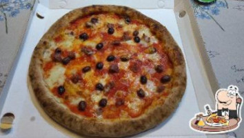 Grano E Farina Pizzeria Artigianale A Lievitazione Naturale food