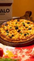 Oyalo Pizza food