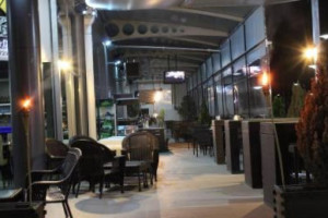 Complex La Strada Pizza Playground inside