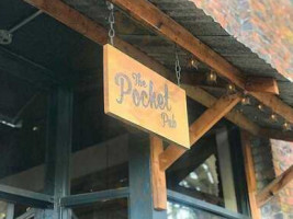 Pocket Pub inside