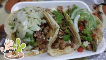 Tacos “el Güero” food