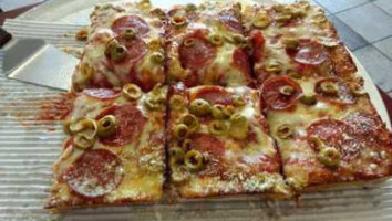 La Strada Pizza & Pasta food