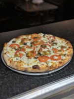 Romeo's New York Pizza food