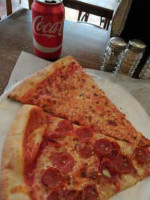 Rosco's Pizza food