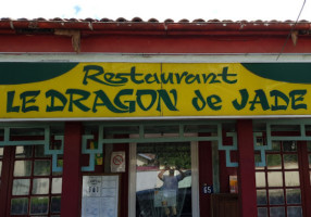 Le Dragon De Jade inside