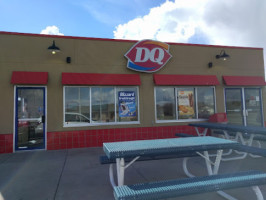 Dairy Queen outside