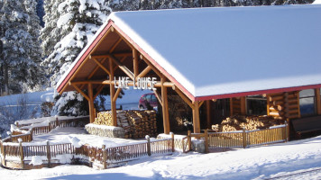 Lake Louise Station Restaurant inside