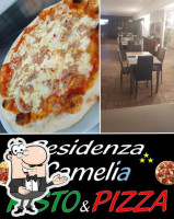 Pizzeria Camelia food