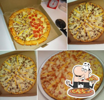 Kokis Pizza food