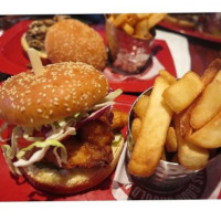 Red Robin Gourmet Burgers food