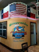 Martinez Bakery inside