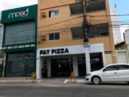 Fat Pizza outside