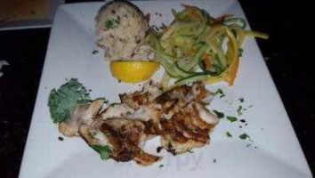 Fresh Catch Seafood Grill food