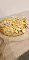 Crousti Pizza food