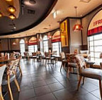 Wining Dining In Tokyo À l'intérieur