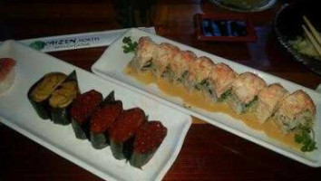 Kaizen Fusion Roll Sushi food