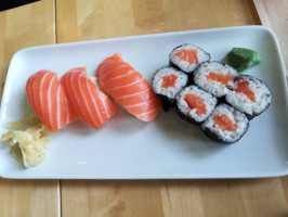 Sayuri Sushi inside