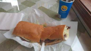 Hippo Subs food