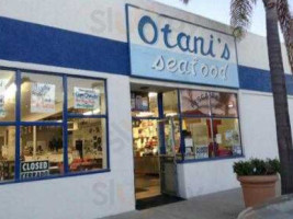 Otani's Seafood outside