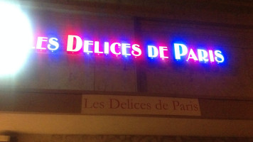 Les Delices De Paris food