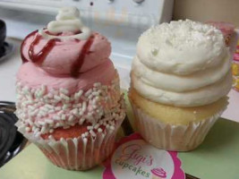 Gigi's Cupcakes food