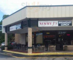 Sammy J's inside