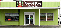 The Gander Bread Box Bakery and Cafe outside