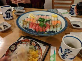Okina Sushi food