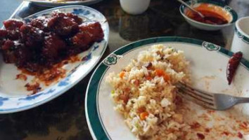 Kuang's Kitchen food