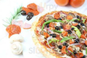 Shark Shack Pizza Company Pasta, Subs, Salads Wings food