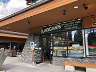 Laggan's Mountain Bakery outside