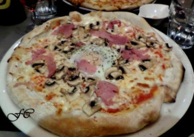 Pizzeria DI Venezia food