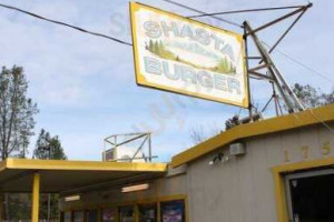 Shasta Burger outside