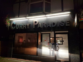 Curry Paradise food