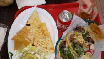 El Nopal Taqueria food