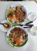 Nguyen Hoang food