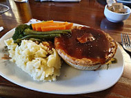 The Warren Inn food