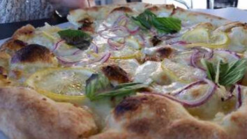 Pizzeria Limone food