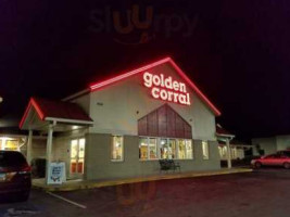 Golden Corral Buffet Grill outside