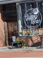 Gypsy Bean Coffee Shop outside