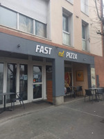 Fast And Pizza inside