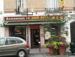 Le Jade Royal outside