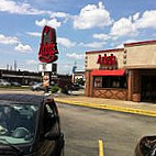 Arby's outside