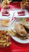 Les Tontons Burgers food