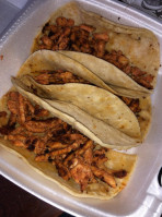 Roberto's Taco Shop food