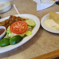 Pupusería Salvadoreña food