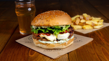Holy Cow! Gourmet Burger Co. Noville food