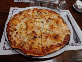Pizza Corsini food