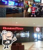 Boston Pizza food